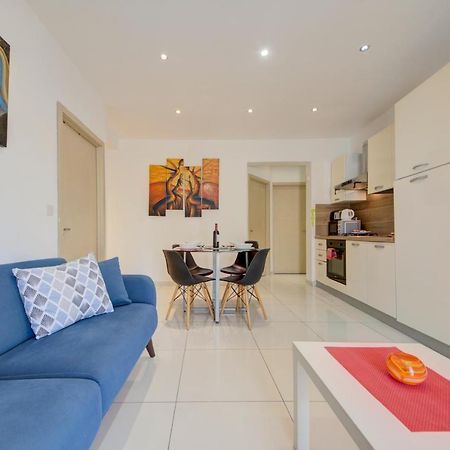 Sapphire Court 2 Bedroom Apartments By Shortletsmalta Sliema Exterior foto